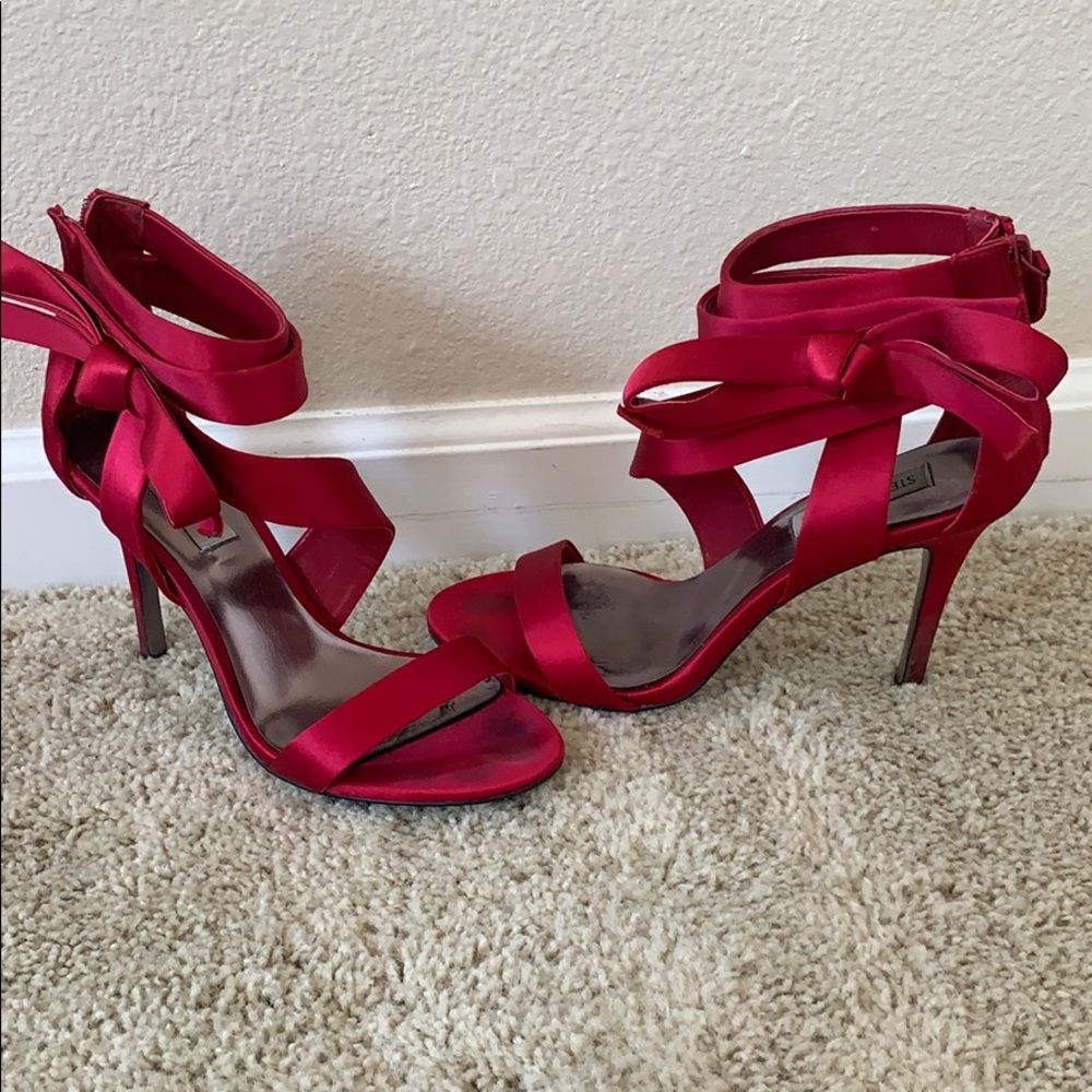 Steve Madden Red Heels